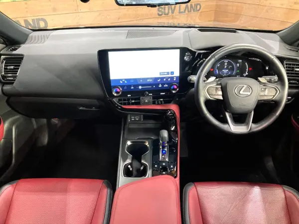 2023 Lexus Nx — photo 2