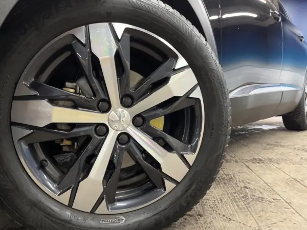 Peugeot 5008 GT BlueHDi Diesel Turbo — photo 9