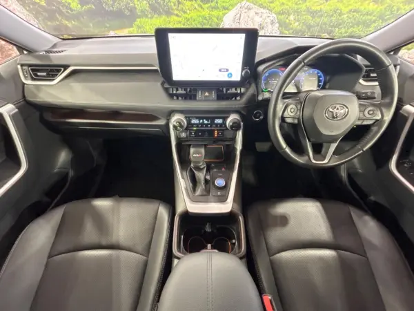 2024 Toyota  Rav4 — photo 2