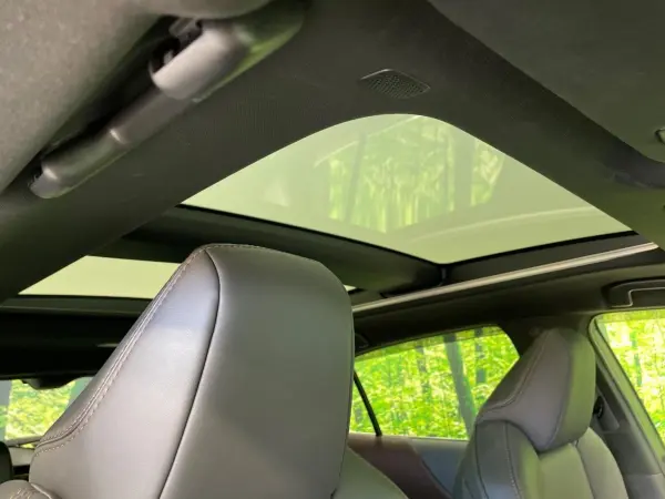 2023 Toyota Harrier — photo 3