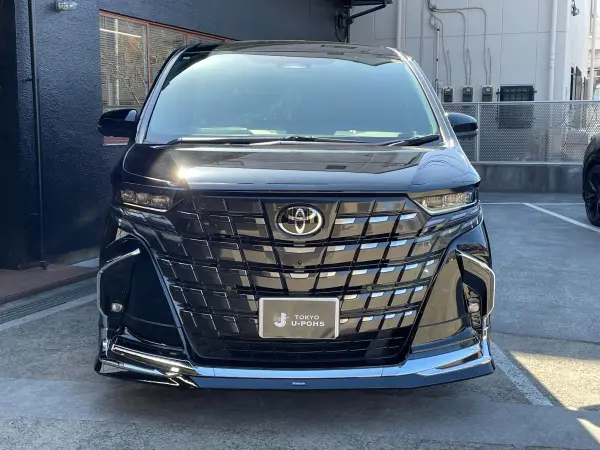 2024 Toyota Alphard — photo 2