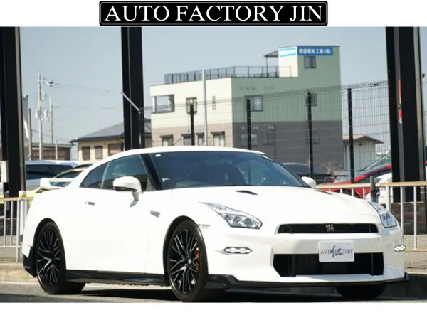 Nissan GT-R 3.8 Premium Edition 4WD NISMO Sports Resetting / Manufacturer Warranty / Final Model / BOSE Sound System / 20AW (Brilliant White Pearl)