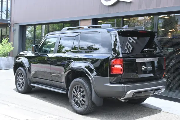 2025 Land Cruiser 250 — photo 3