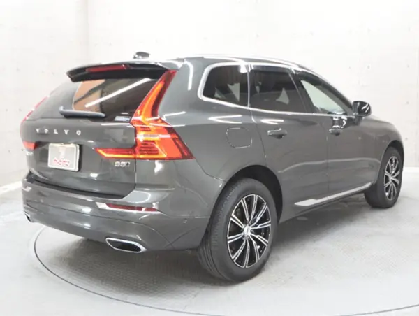 2021 Volvo Xc60 — photo 2