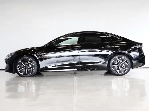 BYD Seal BYD Certified Used Car - 640km Range, Panoramic Sunroof, Nappa Leather, DYNAUDIO, Apple CarPlay, 360° View Camera, Wireless Smartphone Charging, Power Seats, Seat Heater, Steering Heater, Ventilation Function (Cosmos Black) — photo 8