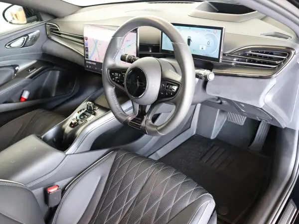 2024 Byd Seal — photo 2