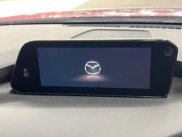 2021 Mazda 3 Fastback — photo 3