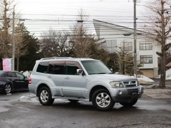2005 Mitsubishi Pajero — photo 3 | Tuminion Kenya