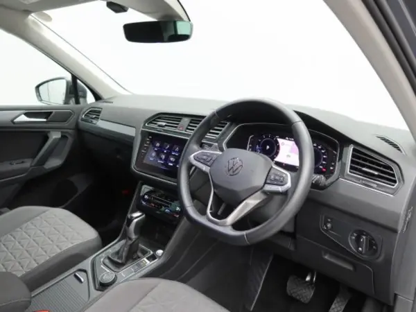 Volkswagen Tiguan TSI 4Motion Active Advance 4WD Certified Used Car LED Matrix Headlights IQ.LIGHT Adaptive Cruise Control 17-inch Wheels Power Tailgate Seat Heater Full Auto Air Conditioning Rear View Camera (Dolphin Gray Metallic) — photo 7