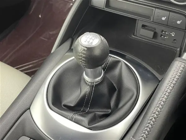 Mazda Roadster 1.5 S Leather Package White Selection BOSE White Leather RAYS Brembo Heated Seats BT BSM — photo 7