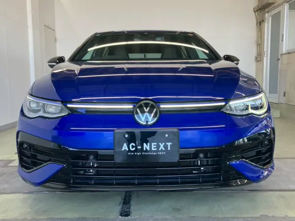 2023 Volkswagen Golf — photo 3