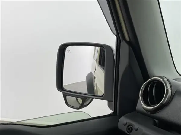 Suzuki Jimny Sierra 1.5 JC 4WD — photo 8