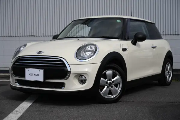 Mini Mini One 3 Door Limited Victoria Genuine HDD Navigation Genuine 15-inch AW (Pepper White)