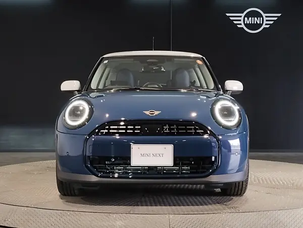 2025 Mini Cooper — photo 3 | Tuminion Kenya