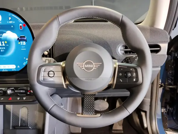 2025 Mini Cooper — photo 7 | Tuminion Kenya