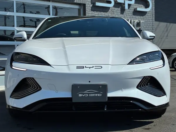 2025 Byd Seal — photo 2