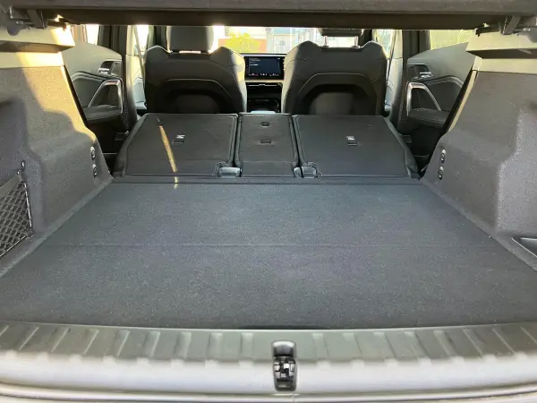 BMW X1 xDrive20d M Sport DCT Diesel Turbo 4WD Active Cruise Control Head-Up Display Surround View Camera Front/Rear Park Distance Control Glass Sunroof Power Tailgate Ambient Lighting Wireless Charging ETC Onboard Unit (Cape York Green Metallic) — photo 9