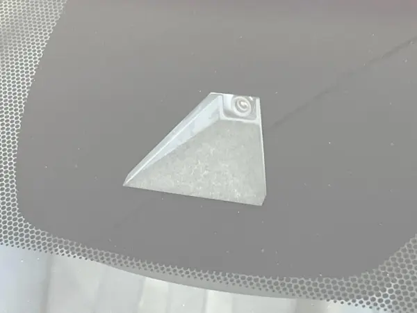 2020 Toyota Crown — photo 3