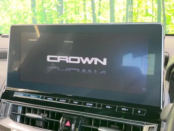 Toyota Crown Hybrid 2.5 S — photo 7