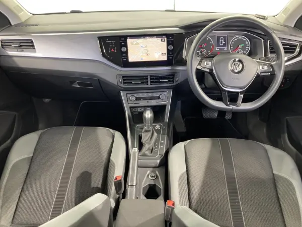 2019 Volkswagen Polo — photo 2