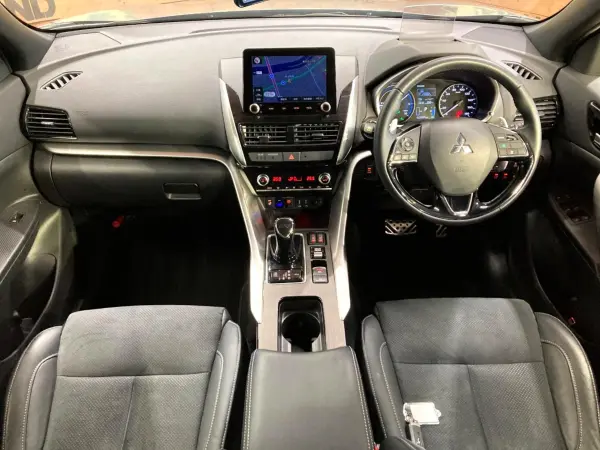 2022 Mitsubishi Eclipse Cross — photo 2