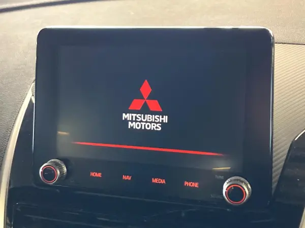 2022 Mitsubishi Eclipse Cross — photo 3