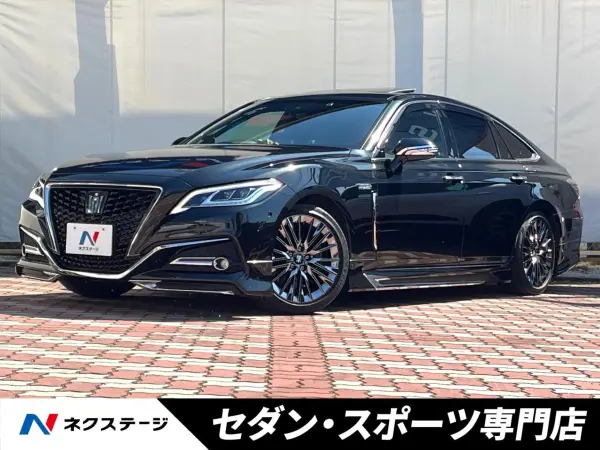 Toyota Crown Hybrid 3.5 G Executive Modellista Aero (F/S/R) Moonroof Premium Sound Surround Camera Ventilation Black Leather Genuine 18-inch AW All Power Seats Digital Inner Mirror Leather BSM Pre-Collision ETC