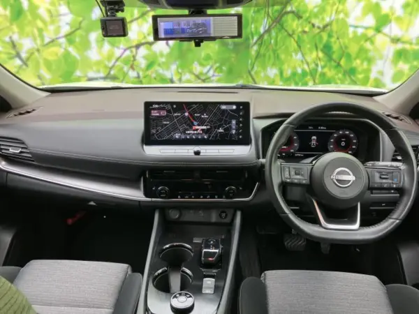 Nissan X-Trail 1.5 X e-4ORCE 4WD with Genuine 12.3-inch Memory Navi, Intelligent Room Mirror, Emergency Brake, Front Seat Heaters, Around View Monitor, Lane Departure Prevention System, Power Back Door (Brilliant White Pearl) — photo 7