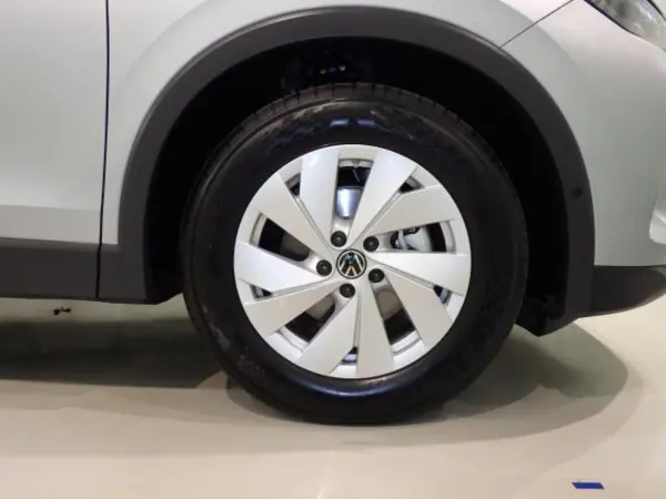 Volkswagen Tiguan eTSI Active — photo 7