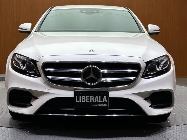 Mercedes-Benz E-Class E220d Avantgarde AMG Line Diesel Turbo Exclusive Package Brown Leather Seats HUD Burmester Sound ACC Navigation TV 360° Electric Trunk Electric Seats Front/Rear Seat Heaters Active Parking High Beam Assist Radar Safety Package Dashcam (Diamond White) — photo 8