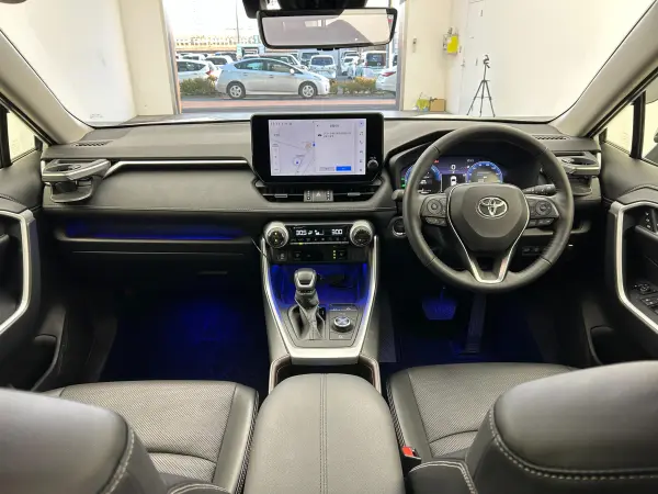 2024 Toyota  Rav4 — photo 2