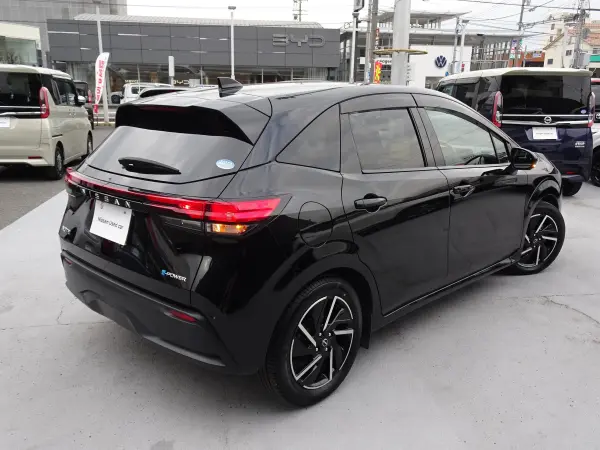 2021 Nissan Note — photo 2