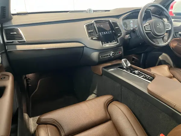 2021 Volvo Xc90 — photo 3