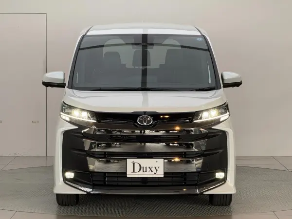 2026 Toyota Noah — photo 2