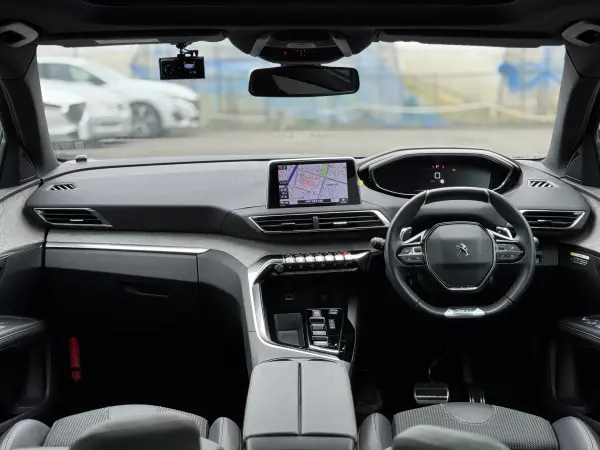 Peugeot 5008 GT — photo 8