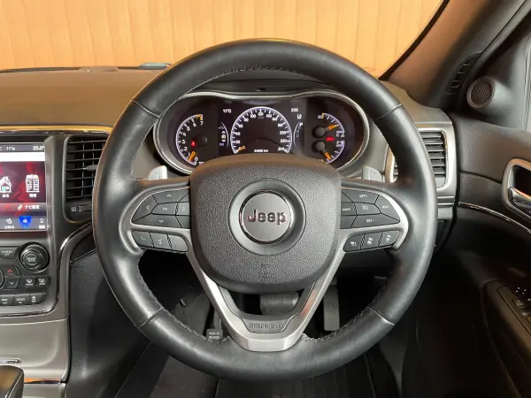 2019 Jeep Grand Cherokee — photo 3