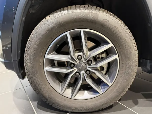 2023 Jeep Grand Cherokee — photo 3