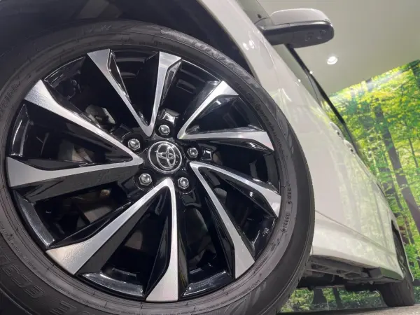 Toyota Noah 1.8 Hybrid S-Z — photo 9