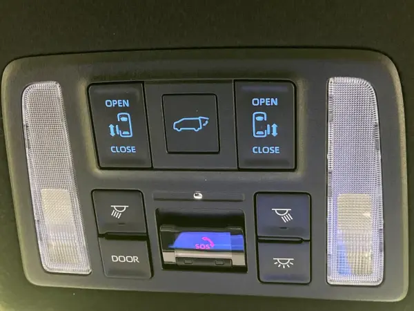 2024 Toyota Noah — photo 3