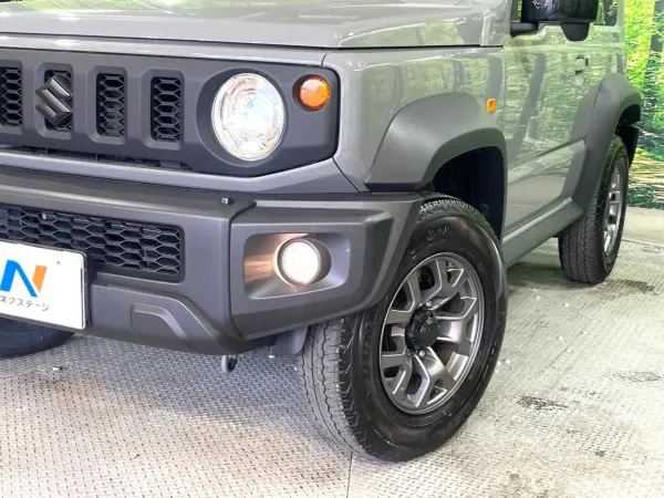 Suzuki Jimny Sierra 1.5 JC 4WD Non-Smoking Car Genuine 9-inch Navi Backup Camera Collision Damage Mitigation System Corner Sensor Smart Key LED Headlights Built-in ETC Cruise Control Genuine 16-inch Alloy Wheels Lane Departure Warning Auto Lights (Medium Gray) — photo 8