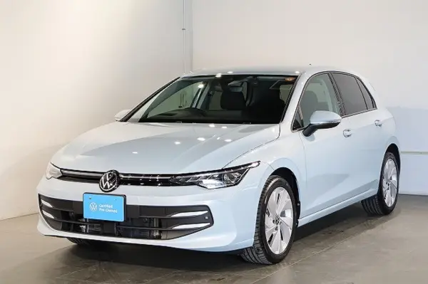 2025 Volkswagen Golf — photo 2