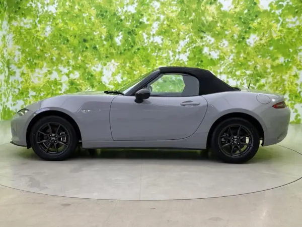2024 Mazda Roadster — photo 2