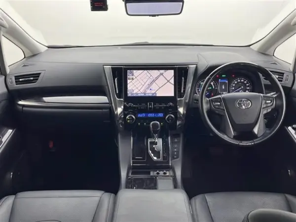 2022 Toyota Alphard — photo 2