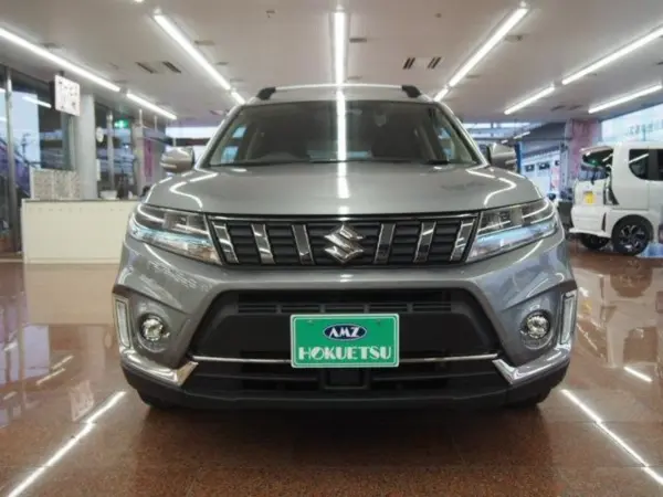 2022 Suzuki Escudo — photo 3