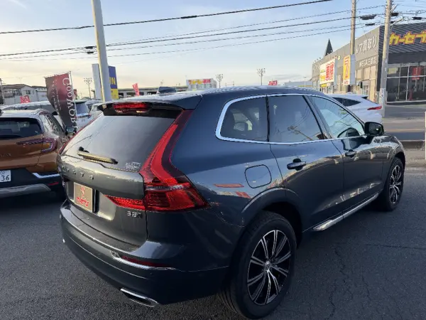 2021 Volvo Xc60 — photo 2