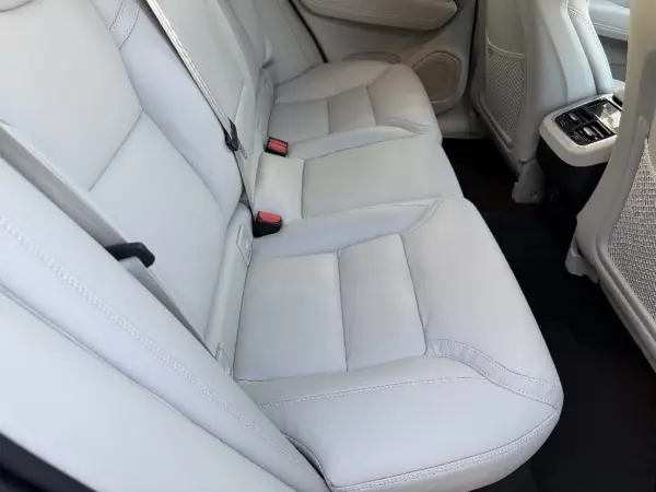 Volvo XC60 B5 AWD Inscription 4WD Harman Kardon Head-Up Display 4-Seat Heater Front Air Conditioned Seats Adaptive Cruise Control Digital Meter Digital Mirror Power Tailgate Lane Keep Assist (Blue) — photo 8