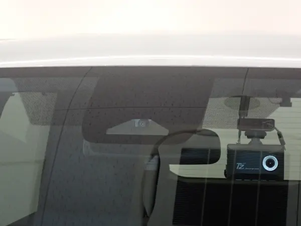 Toyota Noah 2.0 X — photo 7