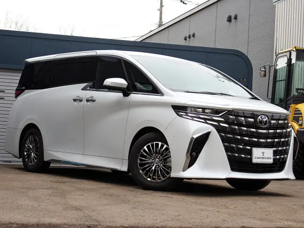 2023 Toyota Alphard — photo 3 | Tuminion Kenya
