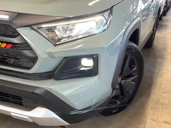 Toyota RAV4 2.0 Adventure 4WD — photo 8