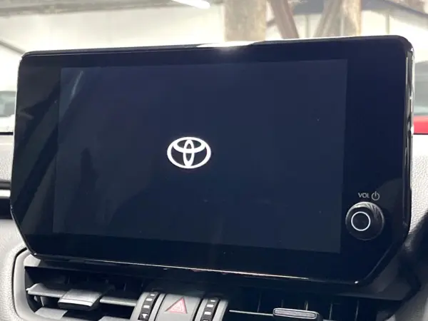 2024 Toyota  Rav4 — photo 3